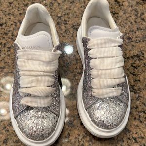 Alexander McQueen oversized glitter kids sneakers